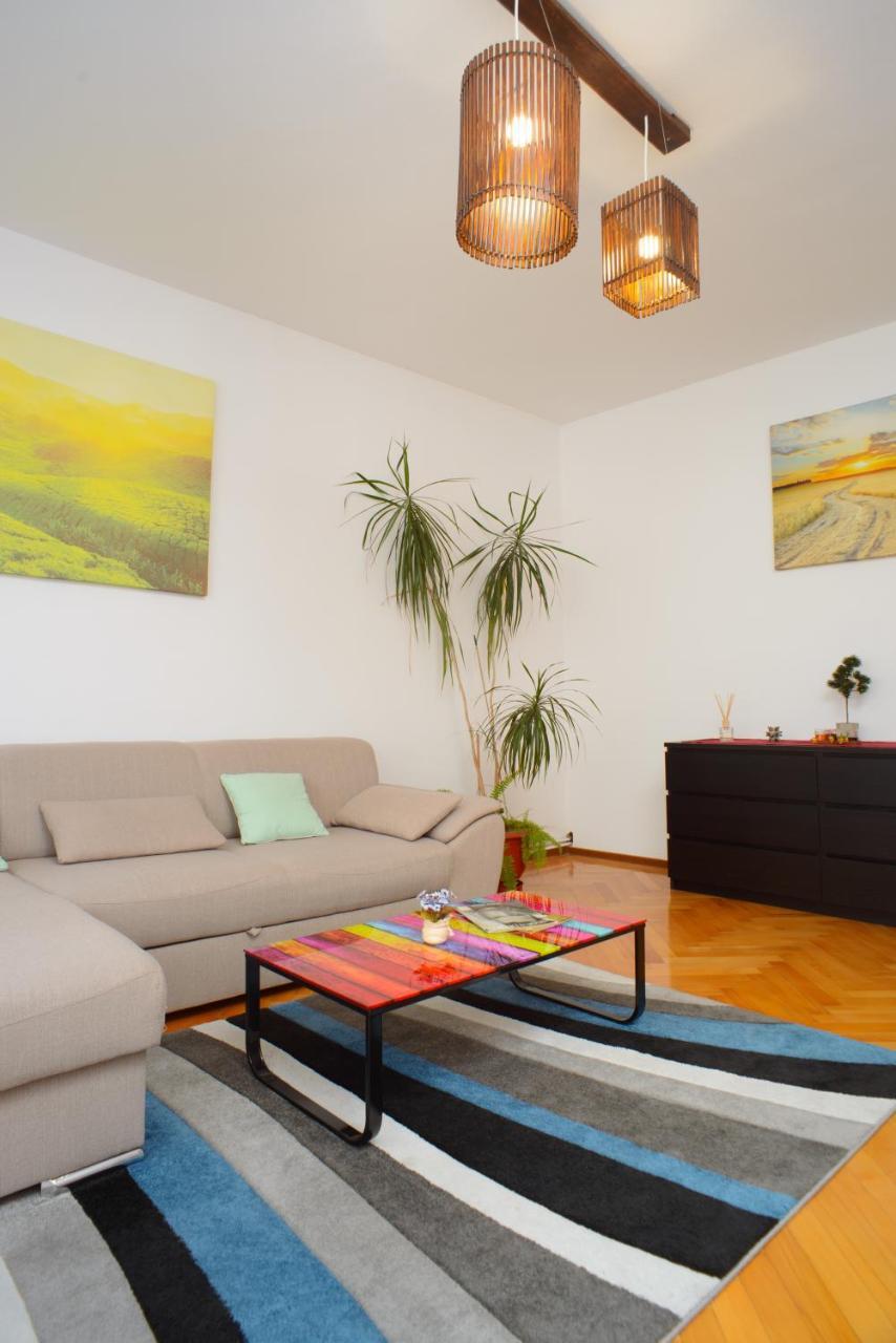 Sunshine Apartment Braşov Exterior foto